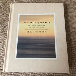 Oprah Winfrey’s The Wisdom of Sundays, a beautiful book 📖